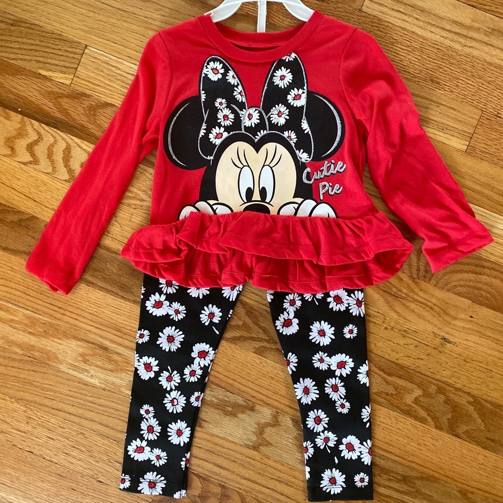 Size 3T Minnie Mouse shirt and pants. Never worn